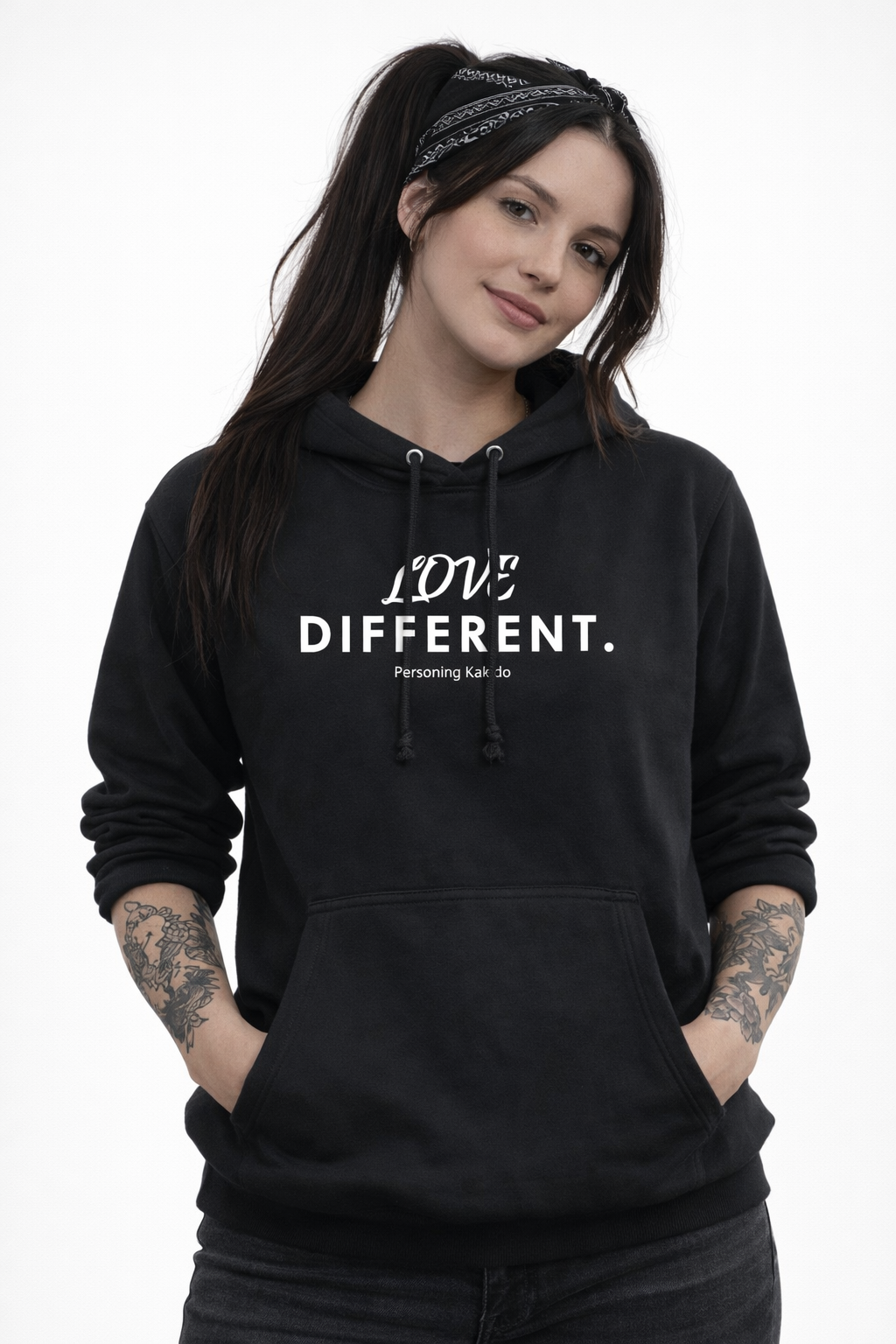 LOVE DIFFERENT Premium HOODIE l KI-Artwork